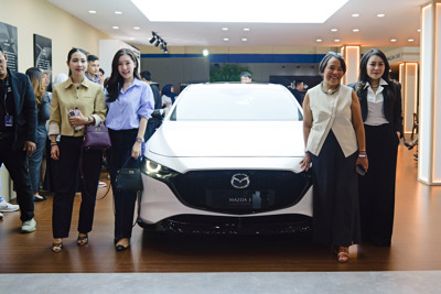 Motion, Fashion, Form & Craftsmanship  Kolaborasi Mazda, Vone World, dan DEWI Magazine, Hadirkan Talk Show & Fashion Presentation di GIIAS 2025